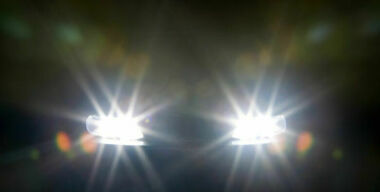 Головной свет Volkswagen Passat и KIA Optima опасен при ночном вождении