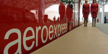 Почему в любой столичный аэропорт быстрее и дешевле добраться на такси, а не на «Аэроэкспрессе»