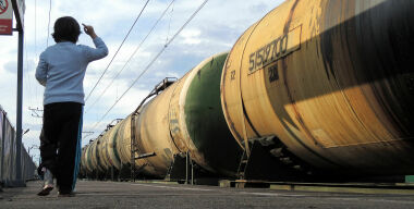 На сколько подорожает бензин в России, если нефть станет бесплатной?