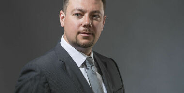 Сколько раз в году надо менять свечи зажигания