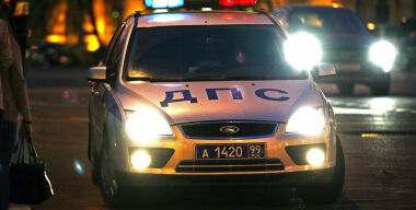 Столичная ГИБДД отметила Рождество очередным «живым щитом»