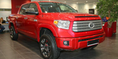 Toyota Tundra и Dodge Ram теперь можно заказать официально