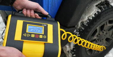 Что еще помимо накачки шин умеют делать умные автокомпрессоры