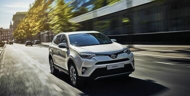 В чем выгода новых бонусов от Toyota и Lexus