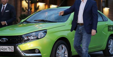 Путин приказал праздновать юбилей АВТОВАЗа четыре года