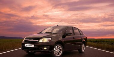 Опубликован рейтинг самых дешевых автомобилей в России