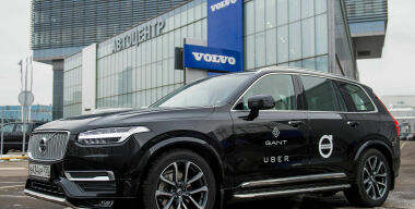 Volvo XC90 становится такси в сервисе Uber