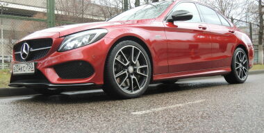 Mercedes-Benz C450 AMG DTM Team Edition: иду на взлет