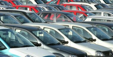 Какие автомобили с пробегом покупают в России