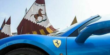 Как купить себе «немножко Ferrari» и заработать на этом