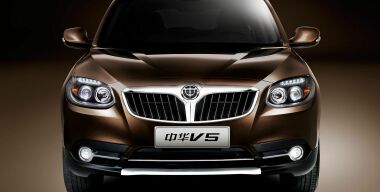 Китайский Brilliance объявил о сумасшедшем успехе, продав всего 700 машин