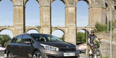 KIA Ceed FL: почему корейский «робот» лучше немецекого