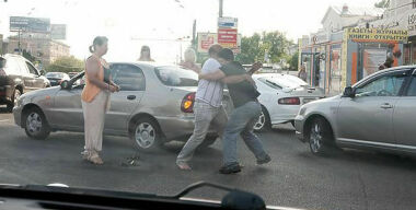 По дорогам России ездят одни неврастеники и хамы