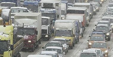 Снегопад доказал бессмысленность платных парковок