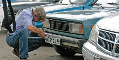 Продажу автомобилей с рук хотят запретить