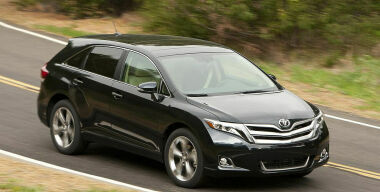 Toyota отказывается от кроссовера Venza