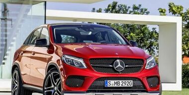 Daimler пустил в производство свой X6