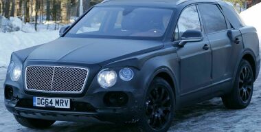 Кроссовер Bentley поделят между Европой и Англией 