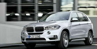 BMW показала гибрид Х5 xDrive40e