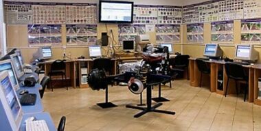 Блондинок научат ездить, а не чинить подвеску