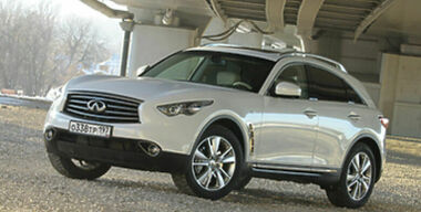 Infiniti FX30d: кроссовер не для наших широт
