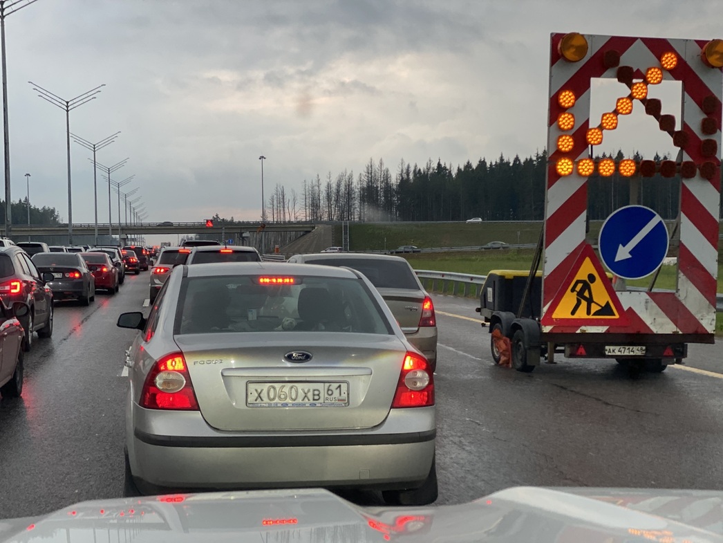 Пробка на трассе.