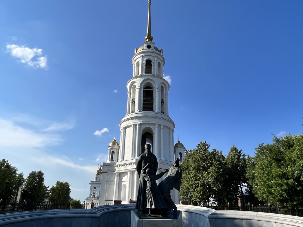 Колокольня Воскресенского собора.