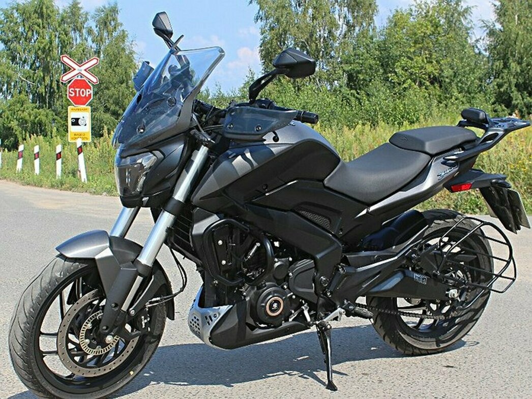 Bajaj Dominar 400.