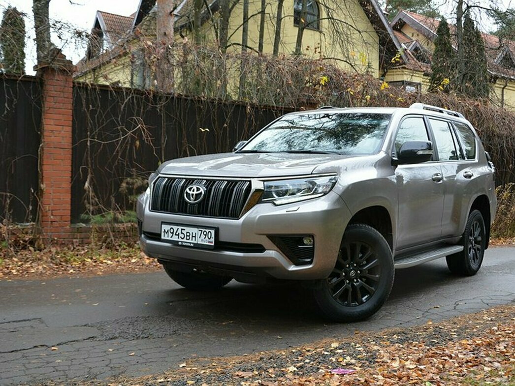 Toyota Land Cruiser Prado.
