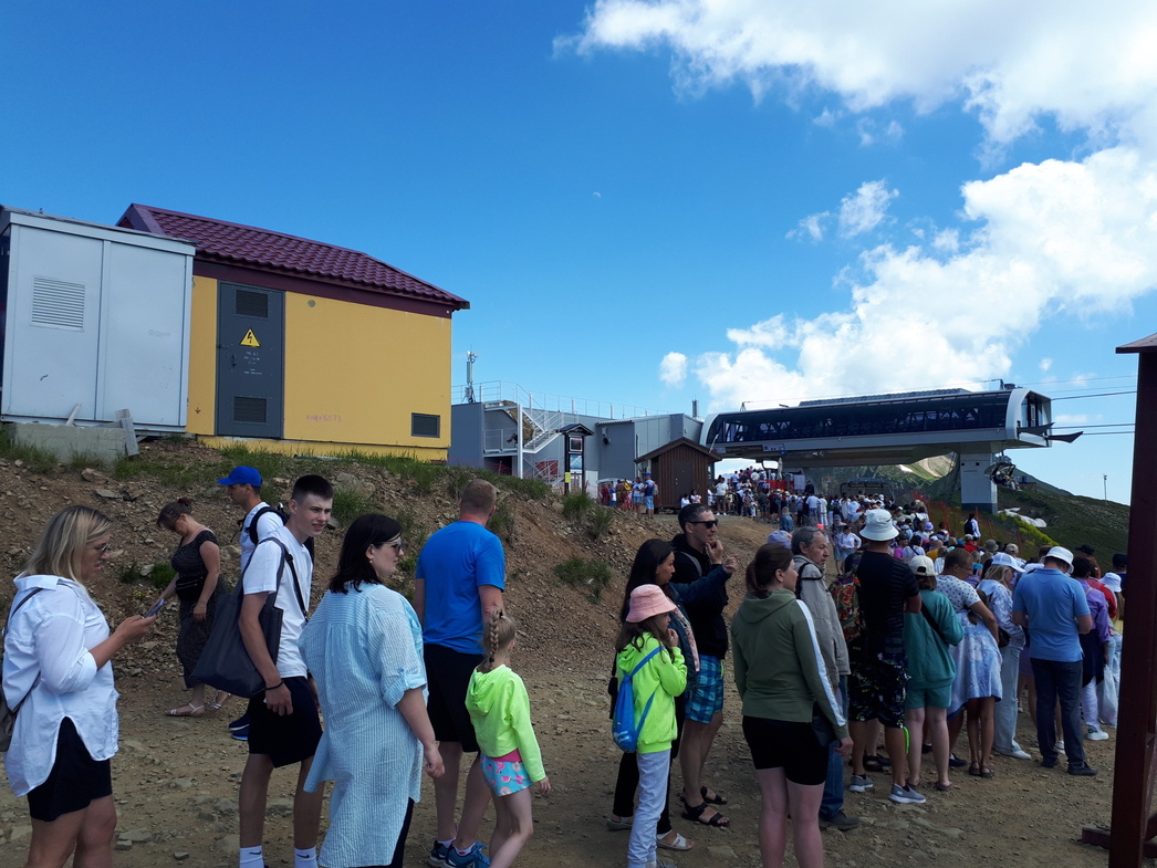 Пробки не только на дорогах, но и в горах