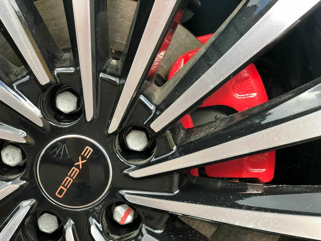 А это типичный атрибут спортивной модификации.