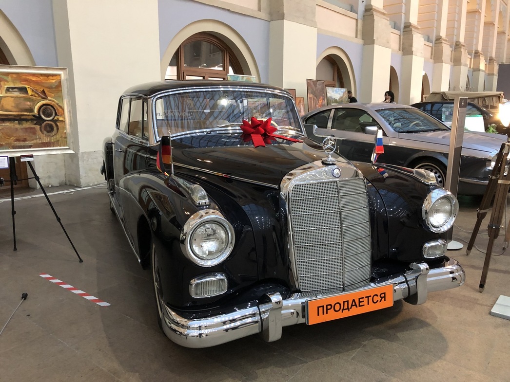 Mercedes-Benz 300D (W189) 1961 года Adenauer.