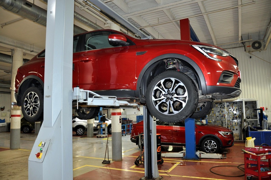 Владелец обслуживал "Аркану" у официального дилера и остался доволен сервисом