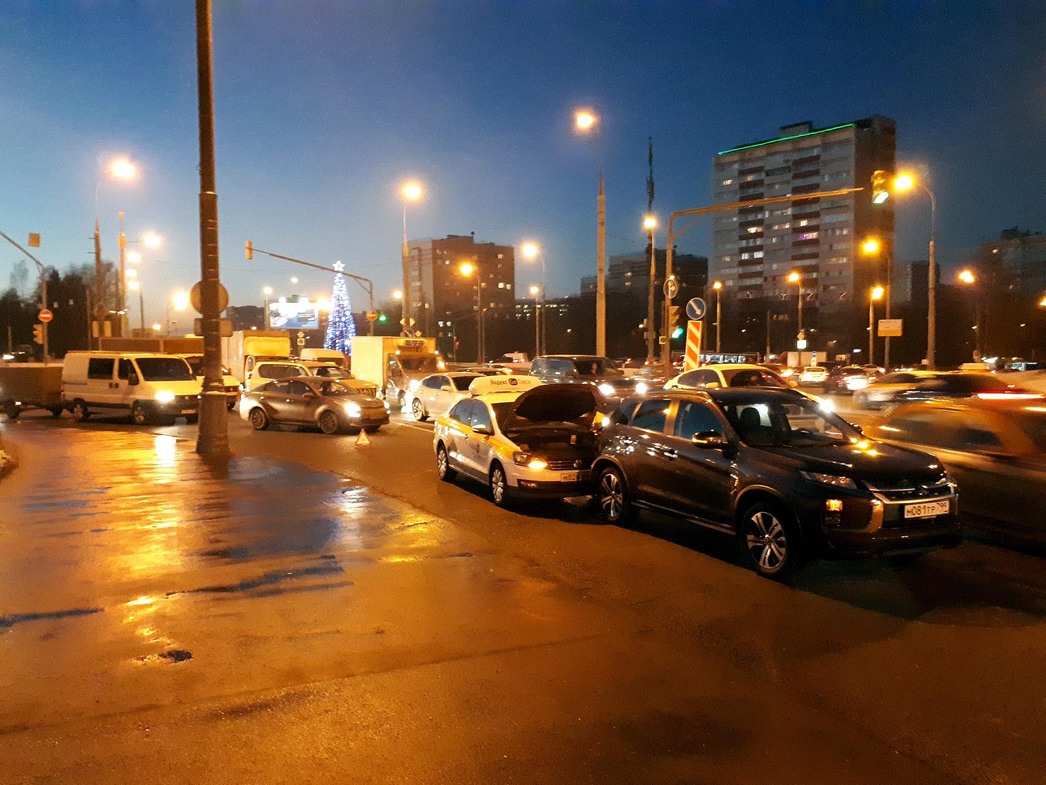 Пробка постепенно росла