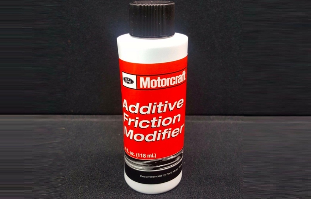 Некоторые автопроизводители сами выпускают антифрикционные и топливные присадки для своих машин.