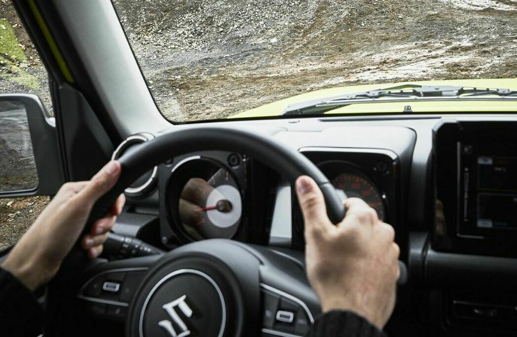 На фото Suzuki Jimny 2019 модельного года