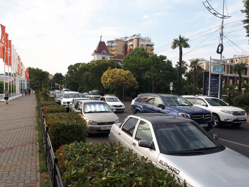 С началом сезона в Сочи вернулись пробки