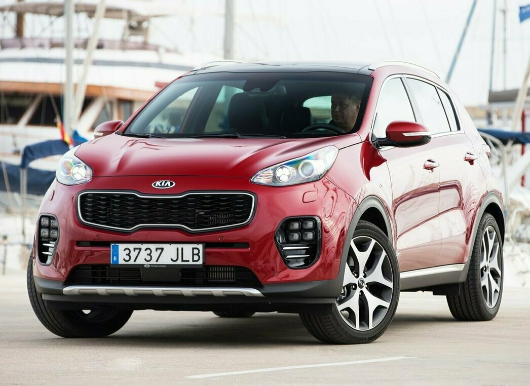 На фото KIA Sportage 2016 модельного года