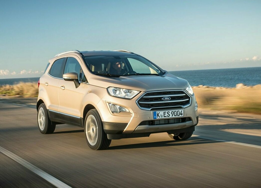 На фото Ford EcoSport 2018 модельного года