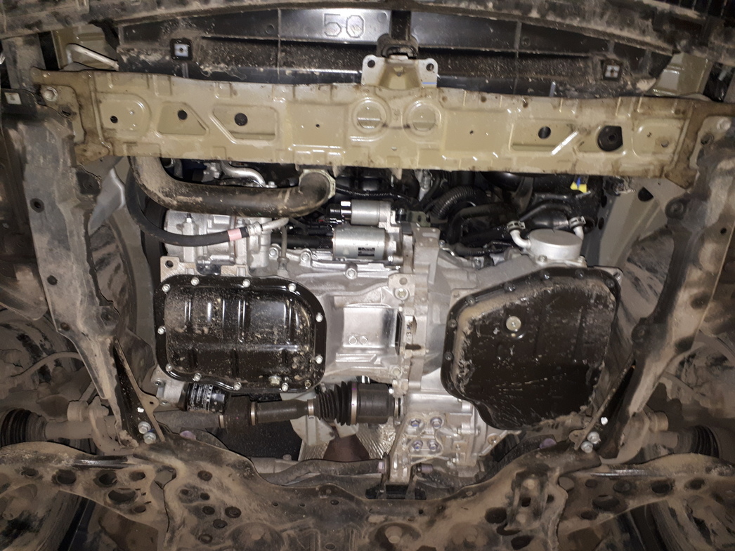 На подрамник хорошо бы закрепить стальную защиту, а пыльник, который устанавливают на заводе, снять. Да нельзя...