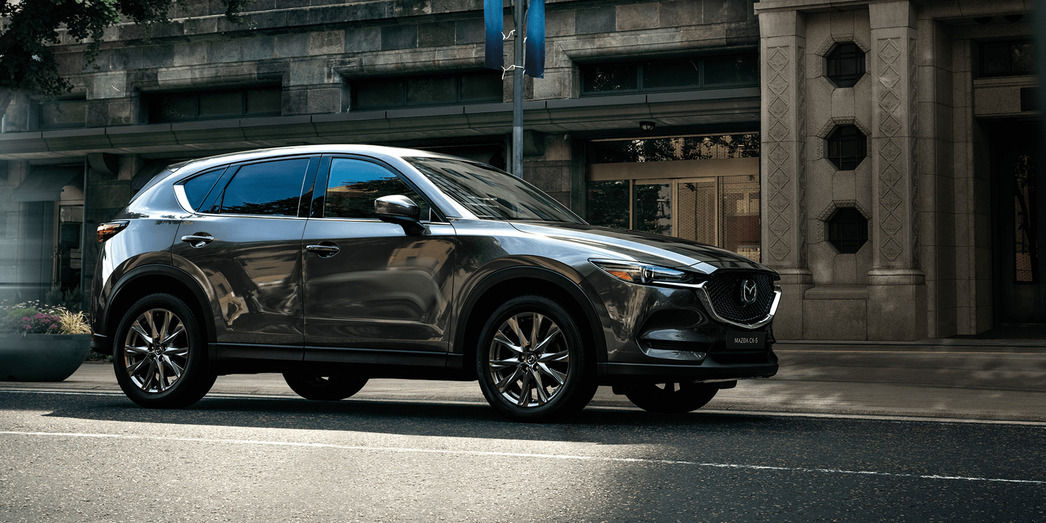 На фото Mazda CX-5