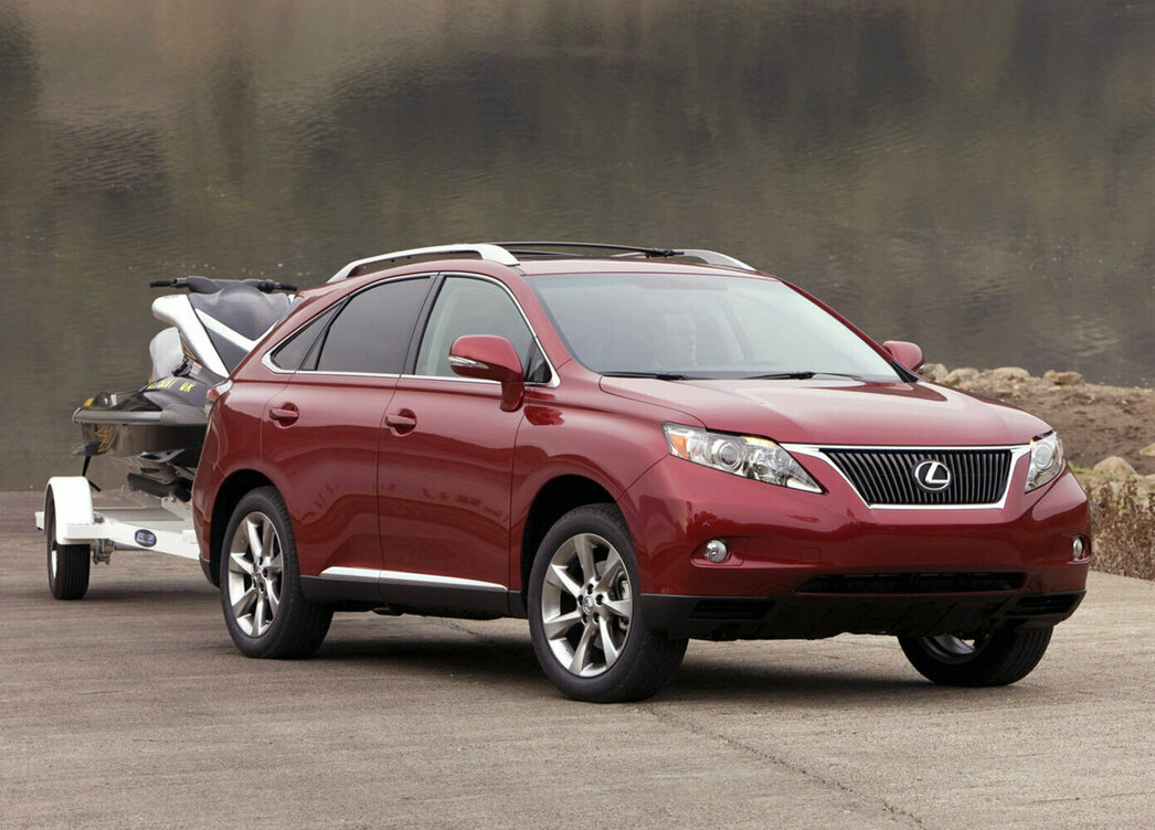 На фото Lexus RX 2010 модельного года