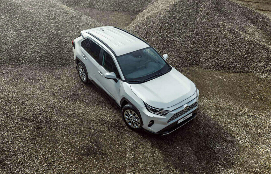На фото Toyota RAV4 2019 модельного года