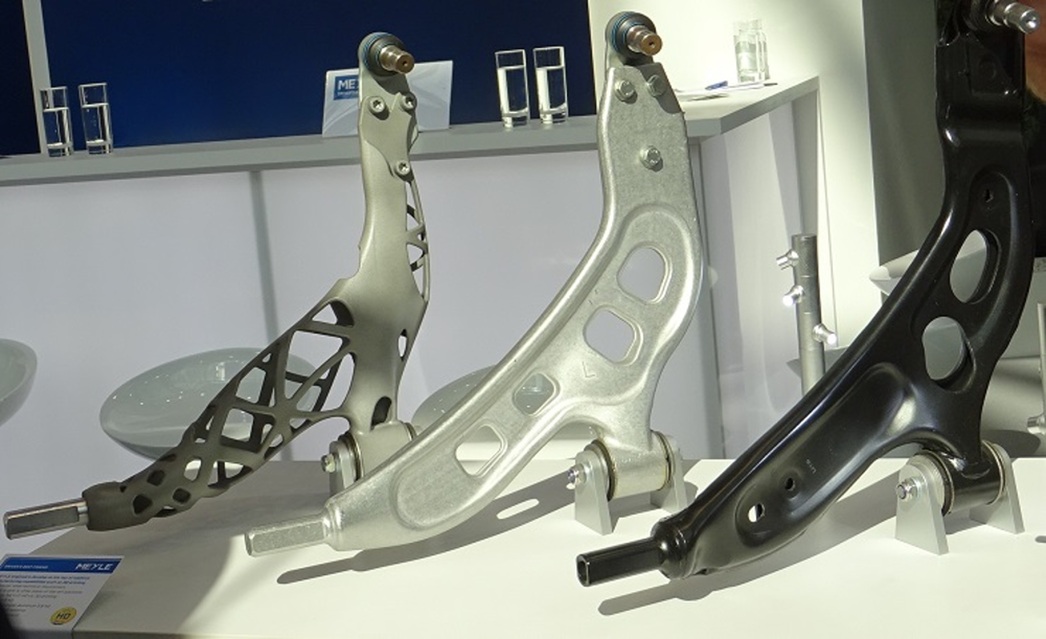 Напечатанный на 3D-принтере ажурный рычаг задней подвески не уступает по своей надежности обычным аналогам.