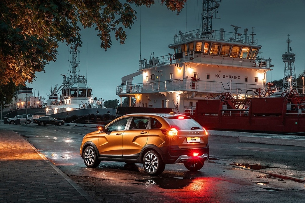 Дорожный просвет — прежние 215 мм. 