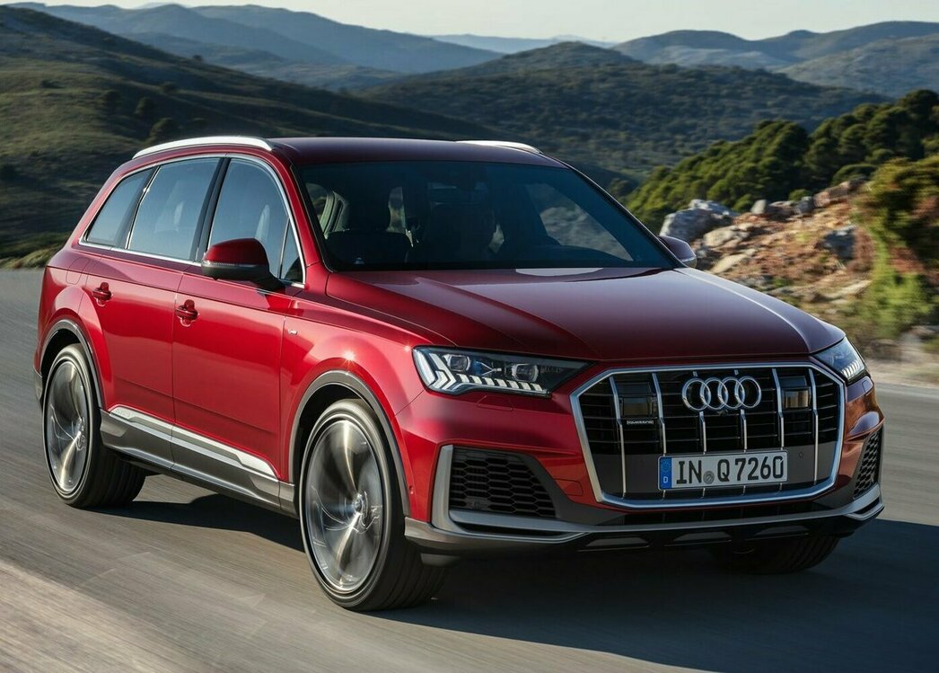 На фото Audi Q7 2020