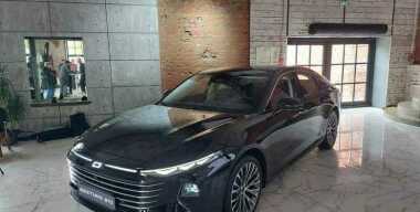 Обновленный Bestune B70 и другие новинки FAW в России