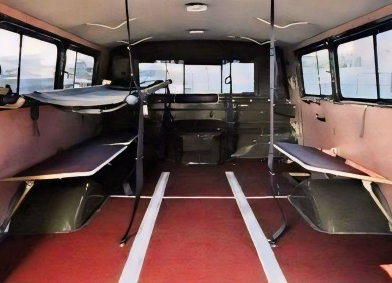 Изображение УАЗ превратил «Буханку» в трансформер