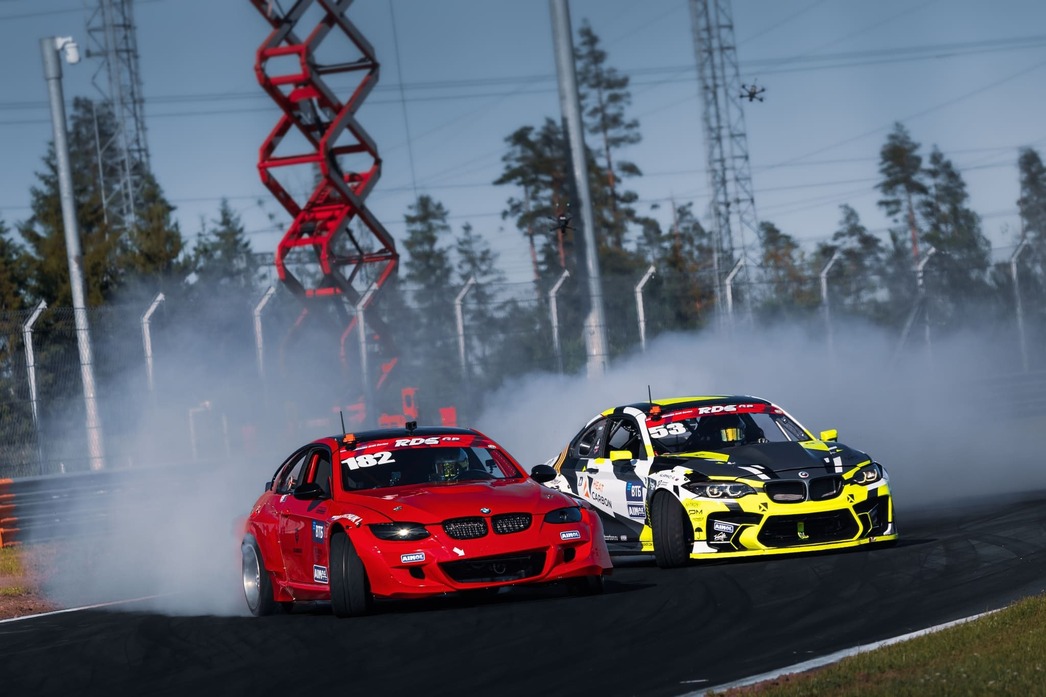 BMW 3-й и 2-й серий под управление двух петербуржцев обеспечили битву за третье место и первый в истории «Игора Драйв» подиум для пилота из Северной столицы.