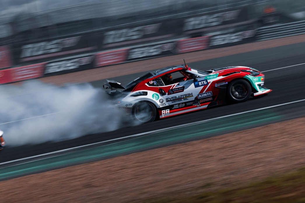 При этом статус ветерана серии и сверхзаряженная машина не гарантируют никакого успеха.